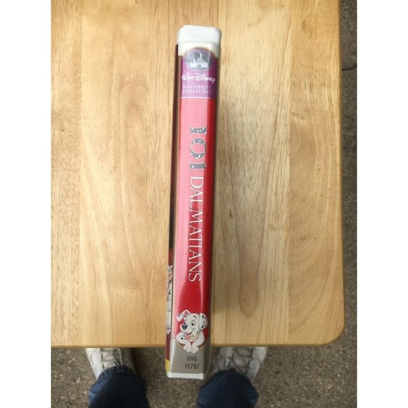 Walt Disney's Masterpiece Collection, 101 Dalmatians, VHS - Picture 3 of 4